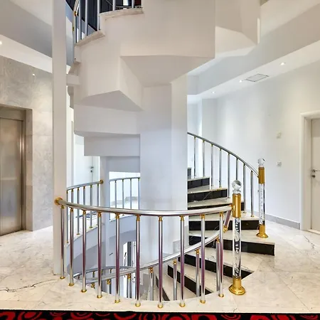 Apartahotel Beyaz Koesk *