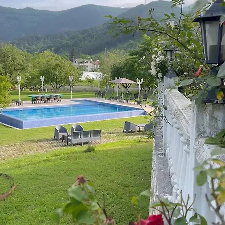 Apart Otel Beyaz Koesk