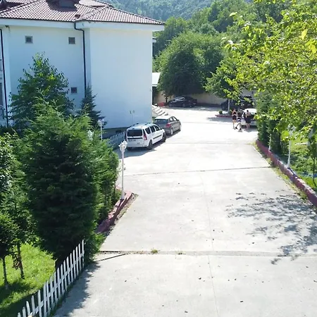 Beyaz Koesk Apartahotel Geyve