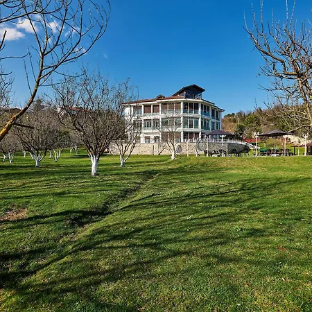 Beyaz Koesk Apart Otel *